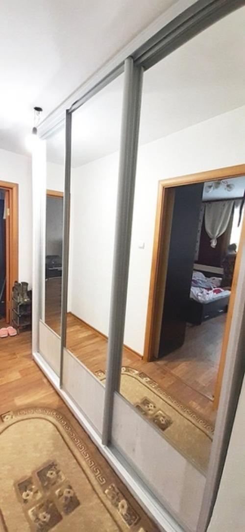 Наши работы. Встроенный шкаф - купе в пгт. 01