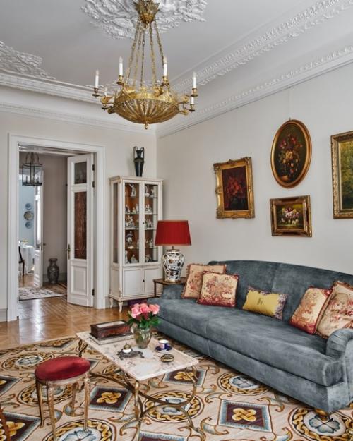 Реализованный интерьер квартиры, для мамы заказчика - яркой женщины 75-ти лет. 03