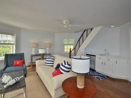 Переделанный из старой мельницы дом продается за 1, 85 миллиона долларов. 08