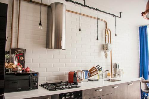 Как выжать максимум из однушки: стиль лофт и столовая на балконе. 03