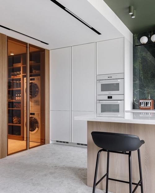 Реализовать свои пожелания в интерьере заказчики доверили дизайнеру Ольге лагодной. 04