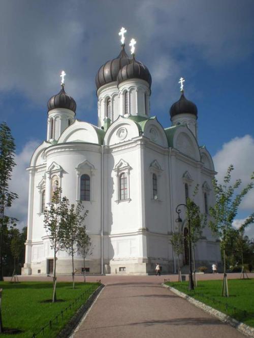 Соборная площадь села царского. 01