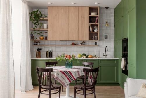 Квартира с атмосферой загородного дома для молодой семьи с ребенком. 01