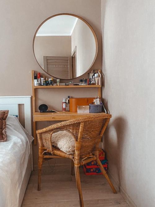 Всем привет!  Жутко стесняюсь выкладывать свою квартиру, но есть одно но. 09