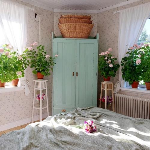 Уголки очаровательной старой дачи. 09