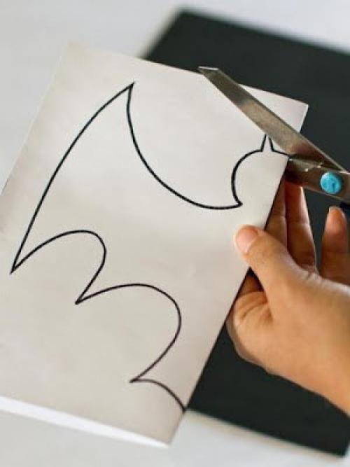 Не хотите к хэллоуину сделать тематические подвески с черными летучими мышами, тыквами и привидениями? 05