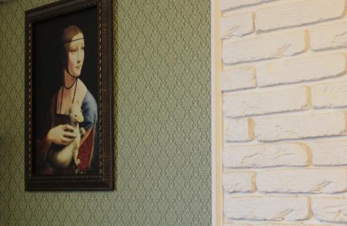 Гостиная.   Где чаще принимают гостей в России? 02