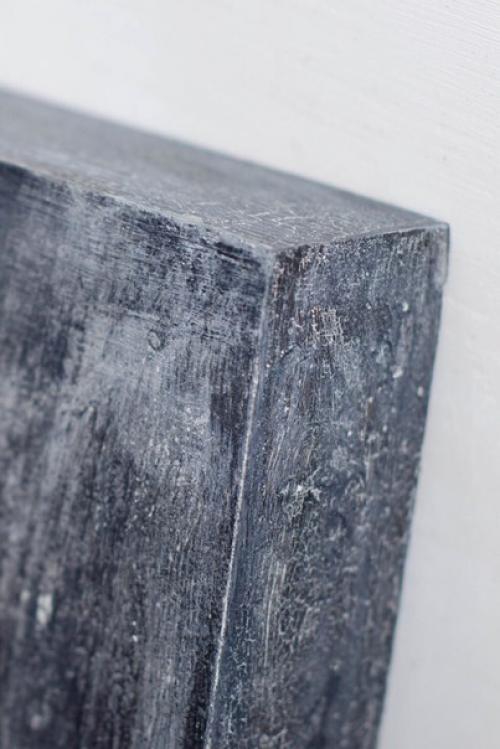 Понятно, что у всех есть зеркало в ванной, прихожей или спальне, но это просто зеркала. 02