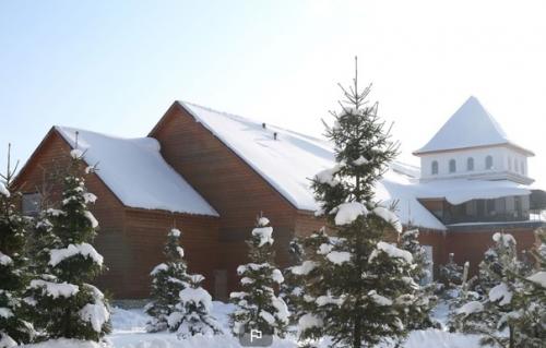 Всё меняется, базы закрываются на зиму, а мы рады рассказать о месте, в котором будет располагаться брейкбиллс во время рождественского спешла. 01