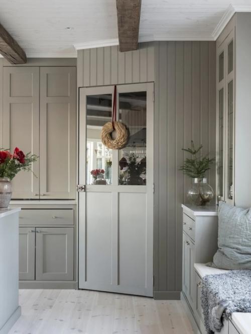 Рождественский интерьер в уютном шведском сельском доме. 05