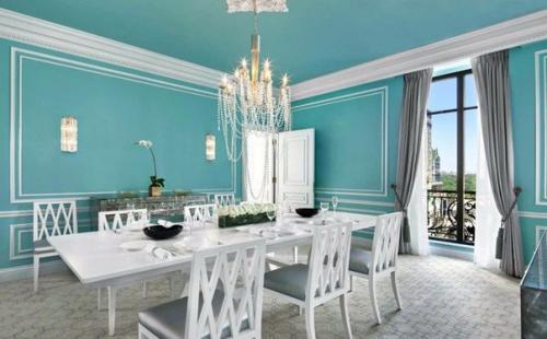 Номер - люкс от Диор - St. 01