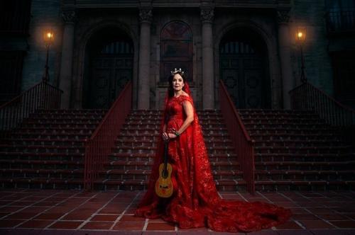 Фотограф моделей с их мамами в образах диснеевских принцесс снял. 09