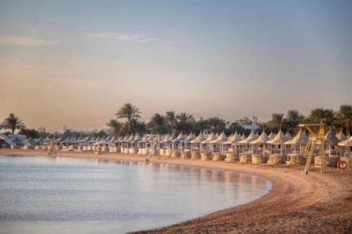 Обзор_отеля.  Недорогой и очень красивый отель в Хургаде с интерьерами из восточной сказки. 07