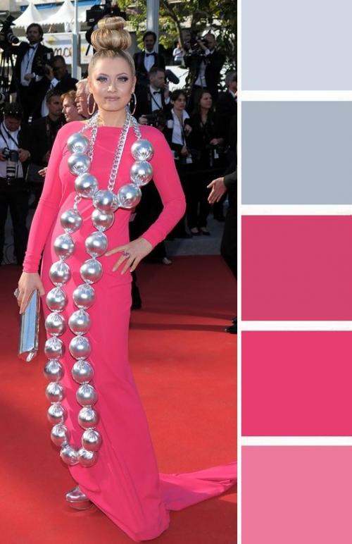 Ярко-розовый - это самый опасный цвет для красной дорожки, настоящая ловушка для российских звезд. 02