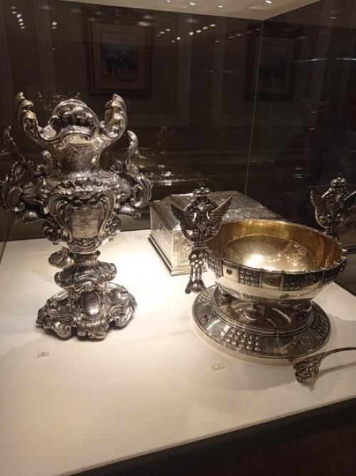 Совершенно напрасно музей фаберже ассоциируют только с коллекцией императорских пасхальных яиц. 07