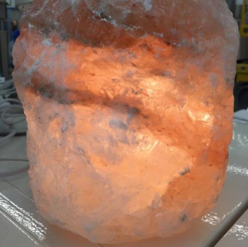 Топ - 5 полезных свойств соляной лампы. 01