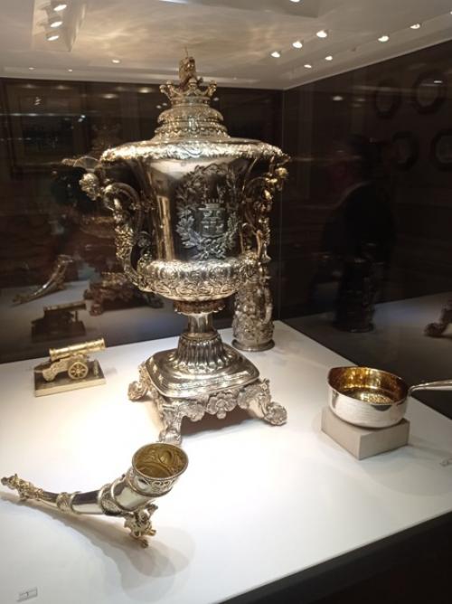 Совершенно напрасно музей фаберже ассоциируют только с коллекцией императорских пасхальных яиц. 08