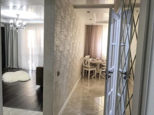 Свежий ремонт в маминой квартире.