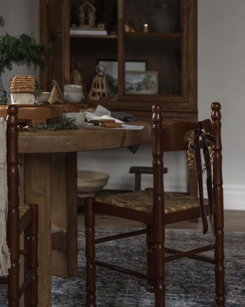 Очень уютный рождественский интерьер в коричневых тонах. 06