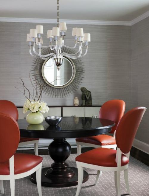 Несмотря на безграничный выбор всевозможных обоев, многие отдают предпочтение проверенной однотонной классике. 06