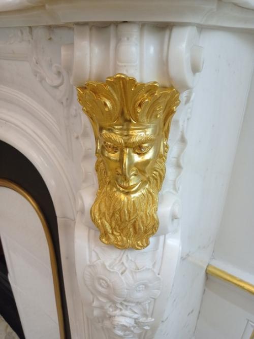 Совершенно напрасно музей фаберже ассоциируют только с коллекцией императорских пасхальных яиц. 05