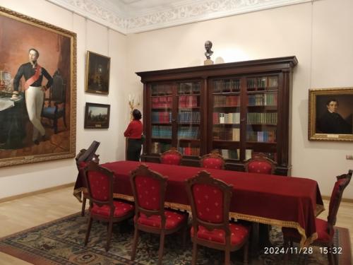 Елки начинаются. Ещё не закончился ноябрь, в все уже напоминает о приближении нового года! 04