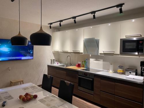 Покажу и свою кухню. 01