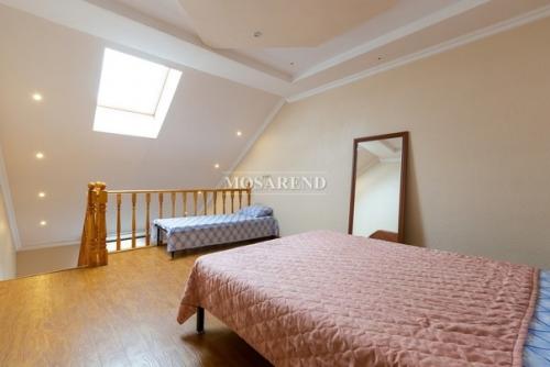 Всё меняется, базы закрываются на зиму, а мы рады рассказать о месте, в котором будет располагаться брейкбиллс во время рождественского спешла. 03