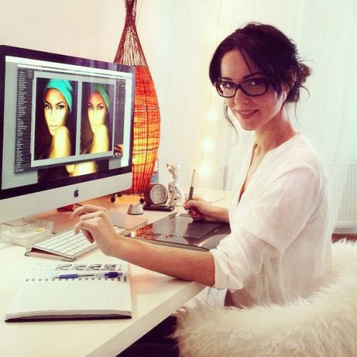 Уже завтра в академии re: Store состоится мастер-класс художницы Татьяны Дмитриевой.