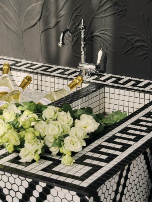 Книги до потолка и ванна для шампанского: ресторан Grande Bibliotheca в Москве. 05