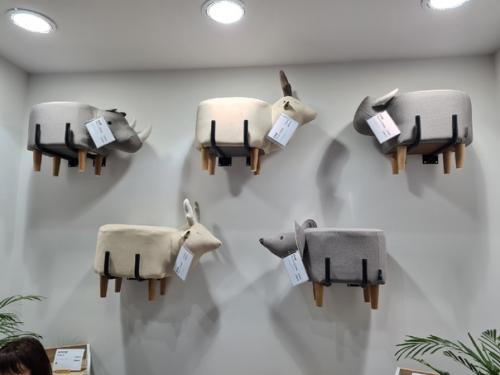 Поездка на выставку мебели - глоток свежего воздуха, заставляет посмотреть критично на старые приемы в интерьере, вдохновиться свежими идеями. 05