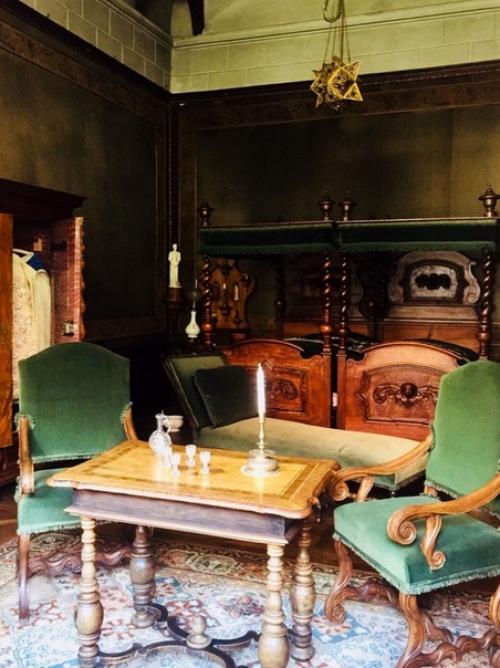 Замок жлебы в Чехии встречает своих гостей роскошными, стильными, достойными внимания истинных ценителей, интерьерами. 05