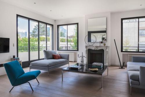 Эта стильная квартира принадлежит молодой паре и расположена в нёйи - сюр - сен, западной окраине Парижа. 04