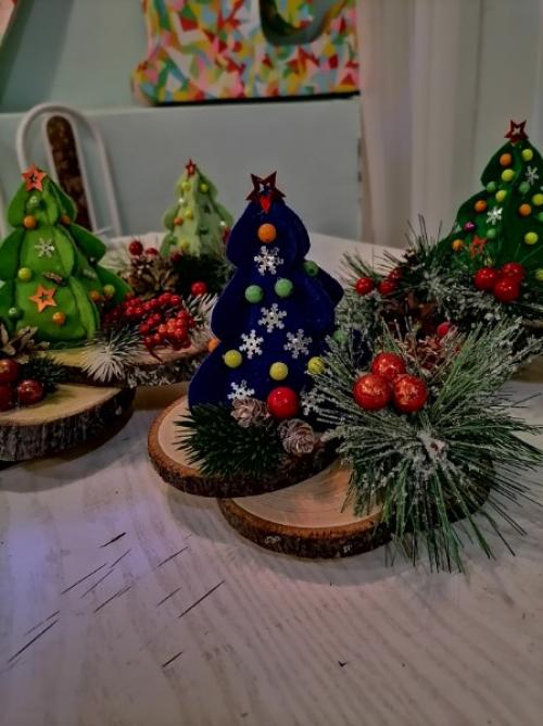 Декоративная фетровая ёлочка. 05