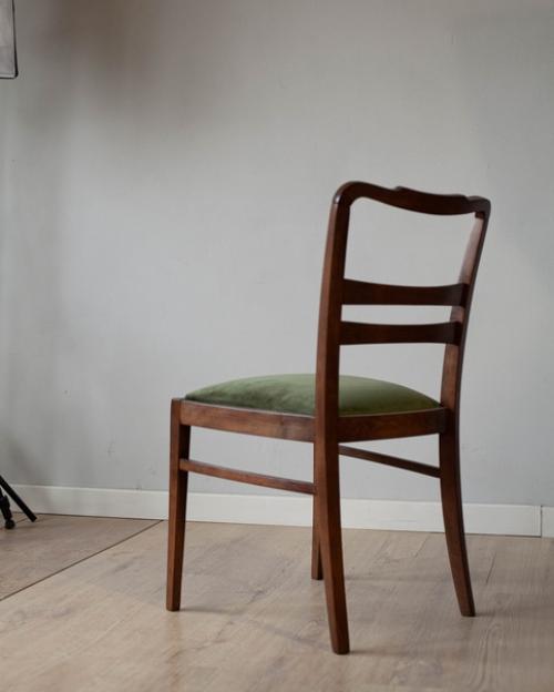 Мы часто говорим, что винтаж в тренде, и рассказываем, что дизайнеры в России и Европе выбирают в том числе винтажную мебель для своих проектов. 03