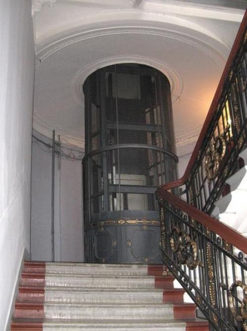 Надо знать: старинные лифты Петербурга, действующие в наше время. 02