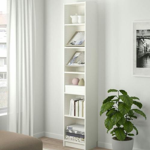 Небольшая гостиная может стать тесной, а может быть вполне просторной. 02