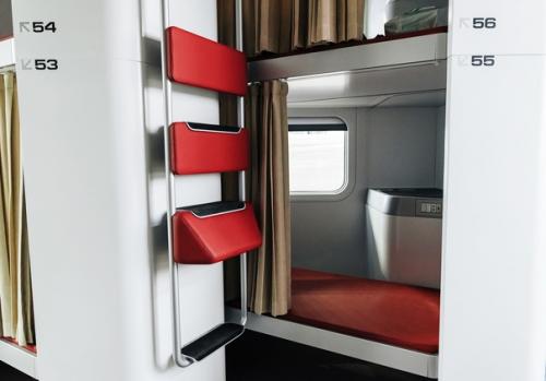 Обсудим Елочку?   Это концепт капсульного вагона с диагональным расположением мест. 01