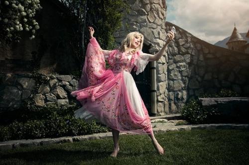 Фотограф моделей с их мамами в образах диснеевских принцесс снял. 06