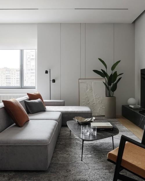 Елизавета райгородская и Александр плутяков переделали интерьер московской квартиры на восьмом этаже дома 2006 года постройки. 01