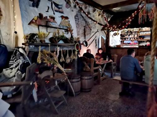 Погуляв по Выборгу, многие задаются вопросами, а где же перекусить. 04