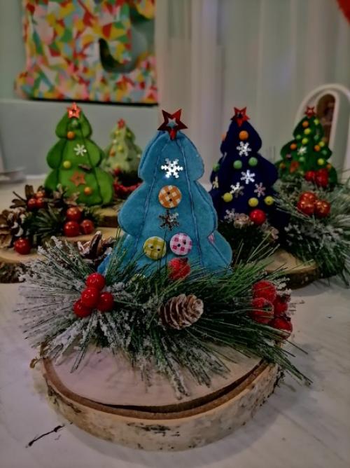 Декоративная фетровая ёлочка. 07