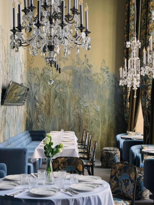 Книги до потолка и ванна для шампанского: ресторан Grande Bibliotheca в Москве. 02