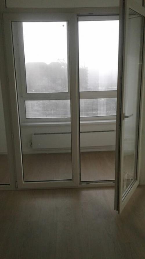 - Сегодня праздник у Димона, попал в свой новый домик он. 06