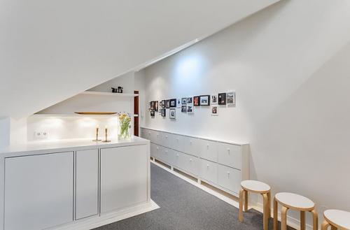 Яркий пентхаус на чердаке в Стокгольме. 05