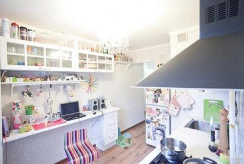 Просторная квартира. В светлых оттенках. 01