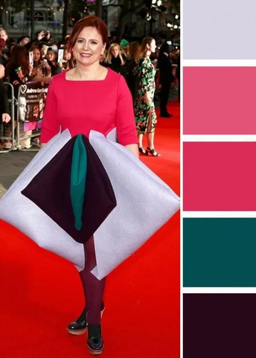 Ярко-розовый - это самый опасный цвет для красной дорожки, настоящая ловушка для российских звезд. 01