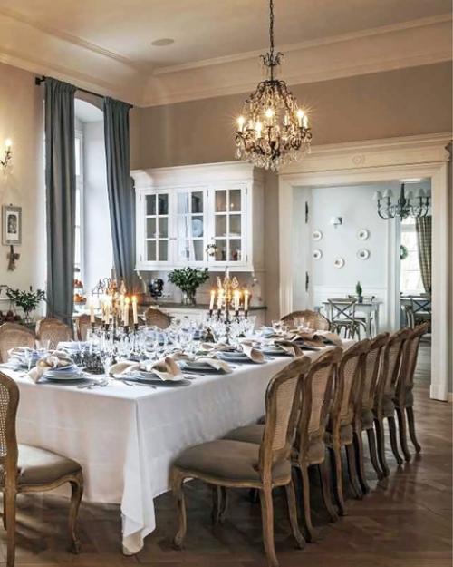 Настоящий дворец. Раньше я думала, что дворцы должны быть помпезными, позолоченными, с замысловатым интерьером. 01