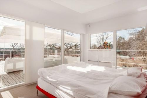 Вилла с видом на озеро. 08