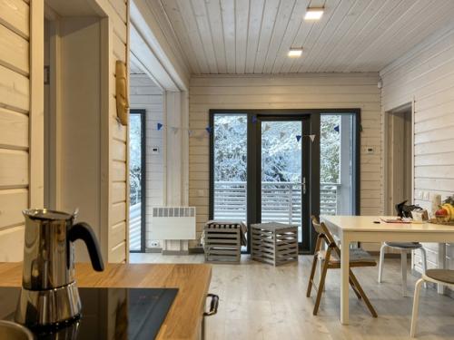 А вот и интерьеры растущего дома из 3 модулей, который мы показали вам в предыдущей публикации. 05